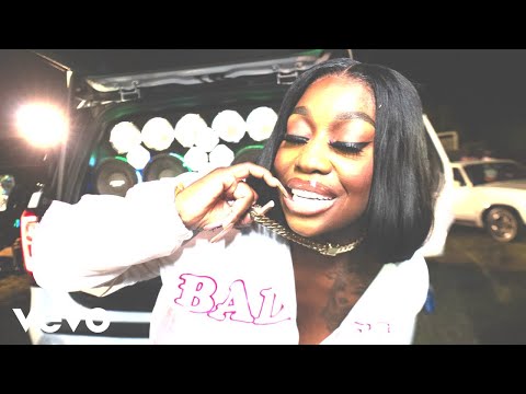 Hood Brat - Stay Fly (Official Music Video)