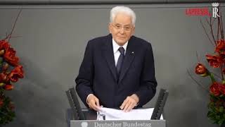 Mattarella: «Minaccia incombente da nuovi dottor Stranamore che amano la bomba»