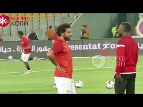 محمد صلاح ونابى كيتا بالأحضان قبل لقاء مصر وغينيا