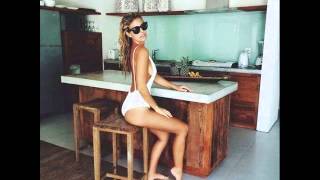 ♫ Roach Motel The night ⓣ