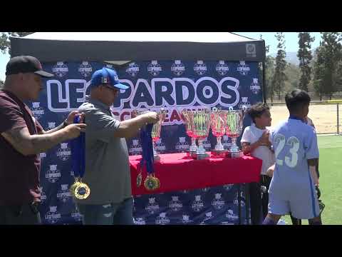 PREMIACION DE AZUSA AZTECS TRAS GANAR DIVISION 2011 DE LEOPARDO'S SOCCER LEAGUE