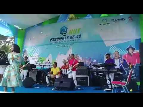 Uut permatasari with himalaya project "juragan empang"