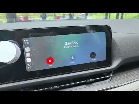 iOS 26 new Calling UI on CarPlay