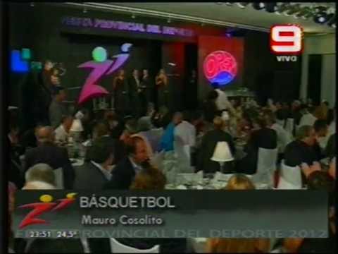 Mauro Cosolito mejor jugador de básquetbol 2012