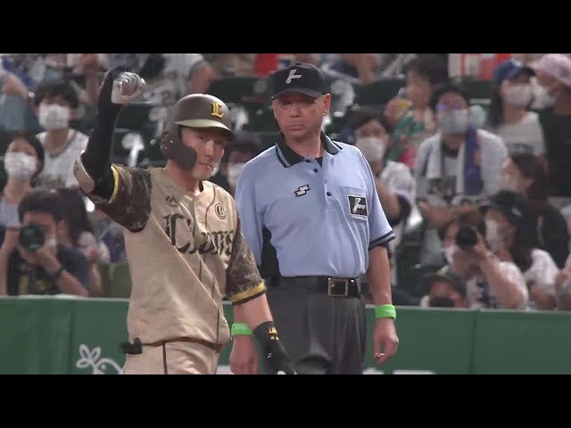 【8回裏】チャンスで結果を残す!! ライオンズ・源田壮亮 本日2打点目はライトへの同点タイムリーヒット!! 2022年8月2日 埼玉西武ライオンズ 対 オリックス・バファローズ