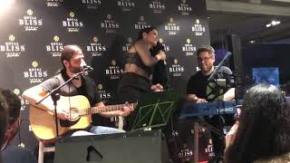 Rosa López - Tú lo sabes en el Real Café Bernabeu de Madrid (16.12.2018)