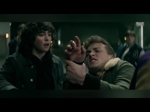 Jordan BROKE Johnathan's HAND/ Superman & Lois 1x06 SCENE