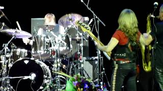 Suzi Quatro - The Wild One \ Tear Me Apart \ She's in Love With You (Moscow, 19.11.2012)