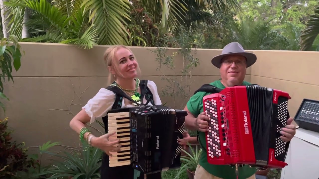 Promotional video thumbnail 21 for Dueling Accordions