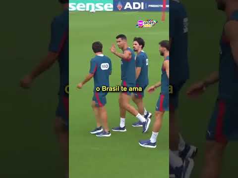 O BRASIL AMA O CRISTIANO RONALDO! 🥰 #shorts