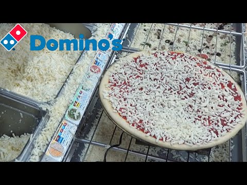 Domino's pizza recipe - How Domino's Makes Its Pizza - Domino's peri peri Pizza HOW IT'S MADE #pizza