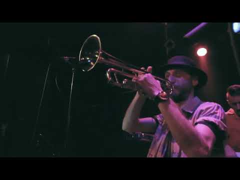 Veeble - Love Buzz [Live in Supamolly - Berlin]