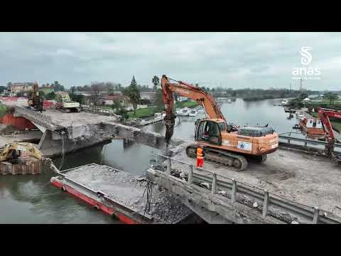I lavori di demolizione e ricostruzione del ponte “Badino” lungo la strada statale 148 “Pontina”