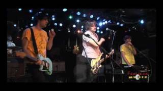 Klaxons - It&#39;s Not Over Yet - Live On Fearless Music