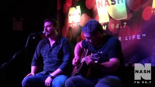 Chris Young - "Text Me, Texas" (Acoustic): Live From Hill Country BBQ - 09/19/2013