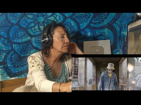 PSICOLOGA REACCIONA A Bardero$ - Llevame (Official Video)
