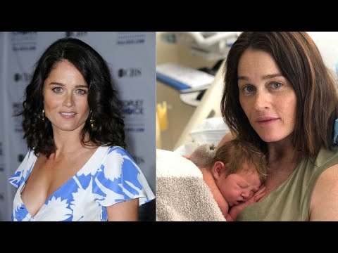 What Really Happened to Robin Tunney  - Teresa Lisbon from The Mentalist | Celebrity News |