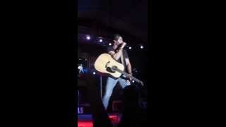Thomas Rhett ~ Whatcha Got In That Cup