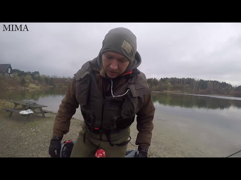 Ørred fra flydering – Guldørred regnbueørred på flue (Trout from bellyboat) “Solbjergaard”