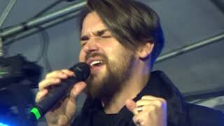 01.10.2017 - Valerio Scanu "Parole Di Cristallo/Lasciami Entrare" - (in acustico) - Apecchio (PU)