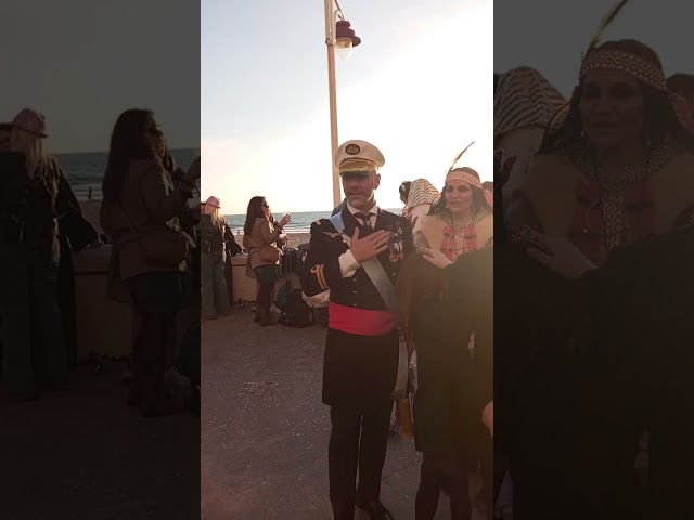 Vídeo relacionado con Historias del Carnaval de Cádiz que nunca te contaron (el paseo memoria)