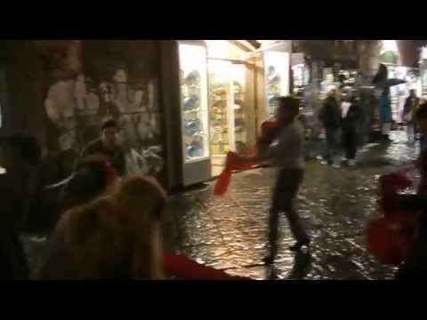 Olisticmap - Flashmob di danzaterapia-danza creativa Fux per l'uscita del film 