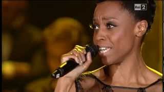 Concerto di Natale - Vent&#39;anni - Skye: Love Show ... Live