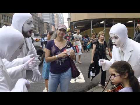 Silvia Sanchez violin Time Square New York