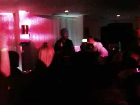 Apl.de.ap, will.I.am and taboo spinning in Hawaii