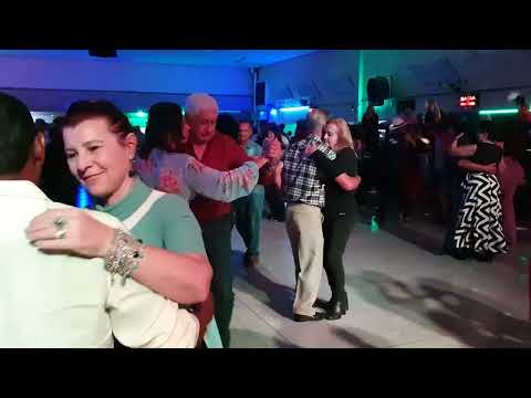 Valdir Pasa - Londrina Parana Adama do Vestido Longo