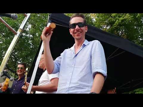 Der Jazztreff Karlshorst präsentierte die Modern Soul Band  live auf dem Johannes-Fest-Platz