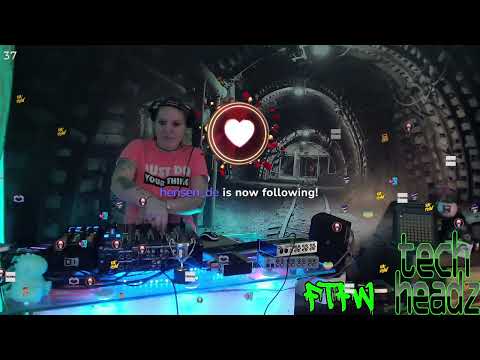 LadydeluxXxe @TechHeadz Raid Train 23.01.2022