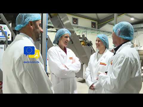 Video Thumbnail: Roberta Metsola Meets Workers During Malta Factory Visit