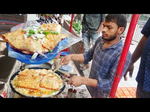 Hard Working Young Man Manages Everything | Famous Bread Omelette @ 20 rs | Street Food Hyderabad