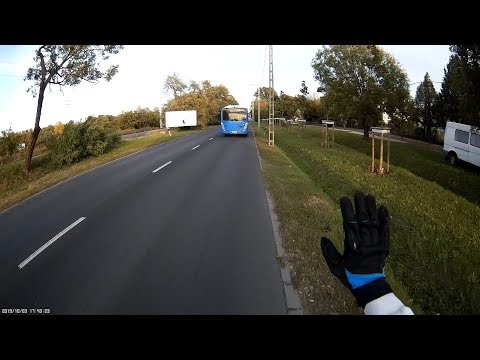 Tánc a busszal - Dancing with the bus