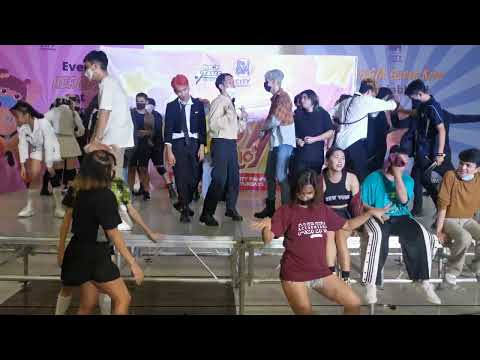 KPOP Random Dance in KPOP STATIC 7 (6/6)