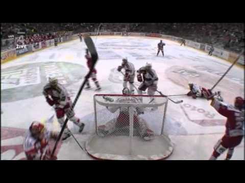 HC Slavia Praha - HC Oceláři Třinec 4:3 - 3. semifinále 2011