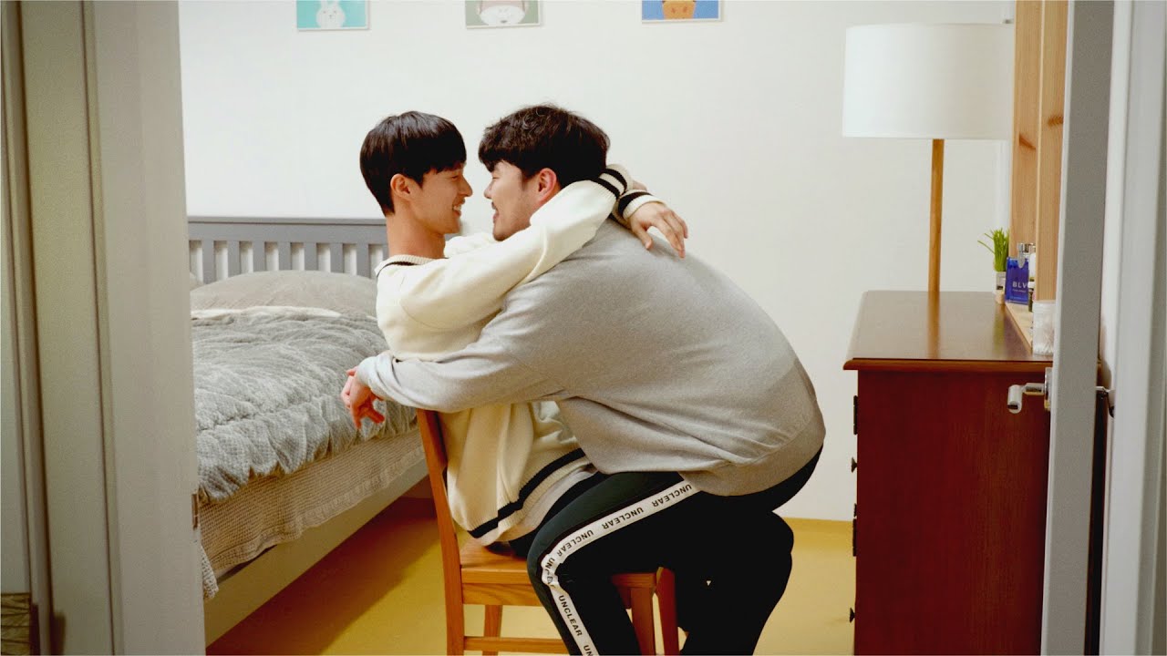 Bạn Cùng Phòng Bí Mật - Secret Roommate 수상한 동거 (2020)