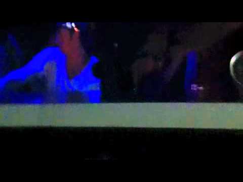 Axwell@LIV June 17th 05 -Coldplay vs SHM - Every Teardrop Is A Waterfall