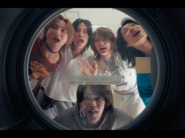 RUNIDRE特別番組に家族&親交のある芸人が登場!話題のモキュメンタリー&2000年代ファッションの真相に迫るデビュー直後からEP&MV公開、初のファンミーティングも開催 9 YouTubeサムネイル