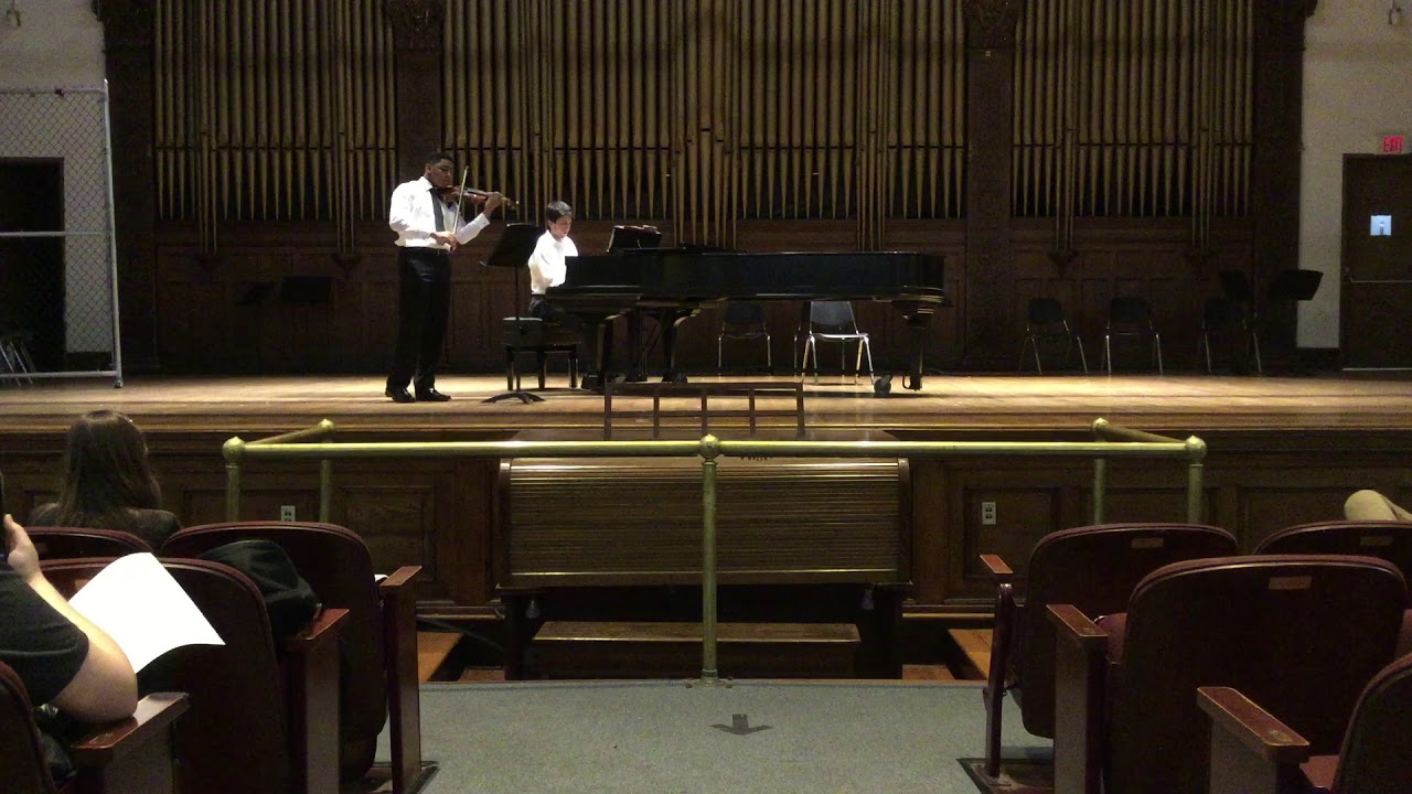 Hire Classical Violinist Violinist in Philadelphia, Pennsylvania