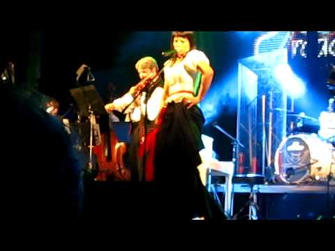 Katka Knechtova - Naoko spim - Live