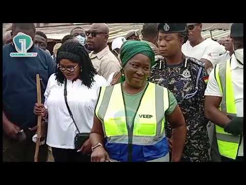 Vice President Naana Jane Takes Part in National Sanitation Drive to Reduce Flood Risks