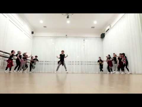 ZARA LEOLA - MOVE IT