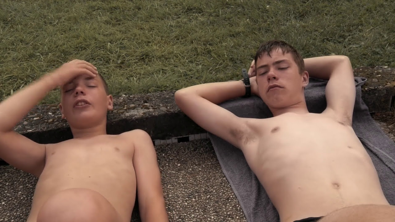 ECLAIREURS Bande Annonce (2015)