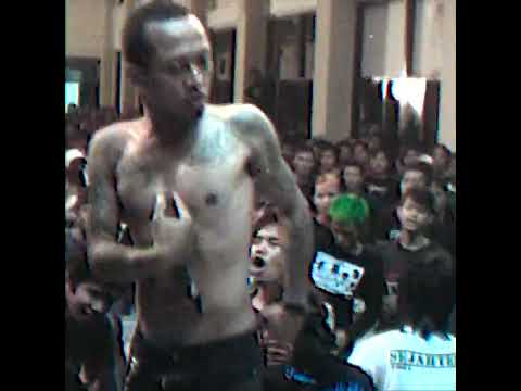ALERGI KENTHES live at REFUSE TO OBEY 2006