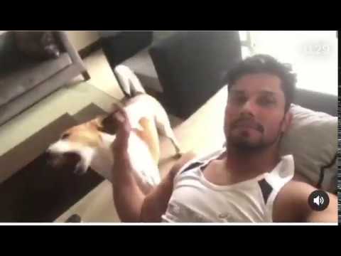 Randeep Hooda playing with his dog 🐶😀😀
