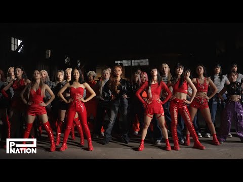 [HWASA] 화사(HWASA) X SWF2 - 'Chili' MV Behind The Scenes