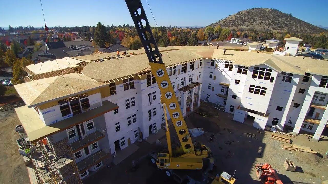 Framing the Alexander with my favorite old crane
