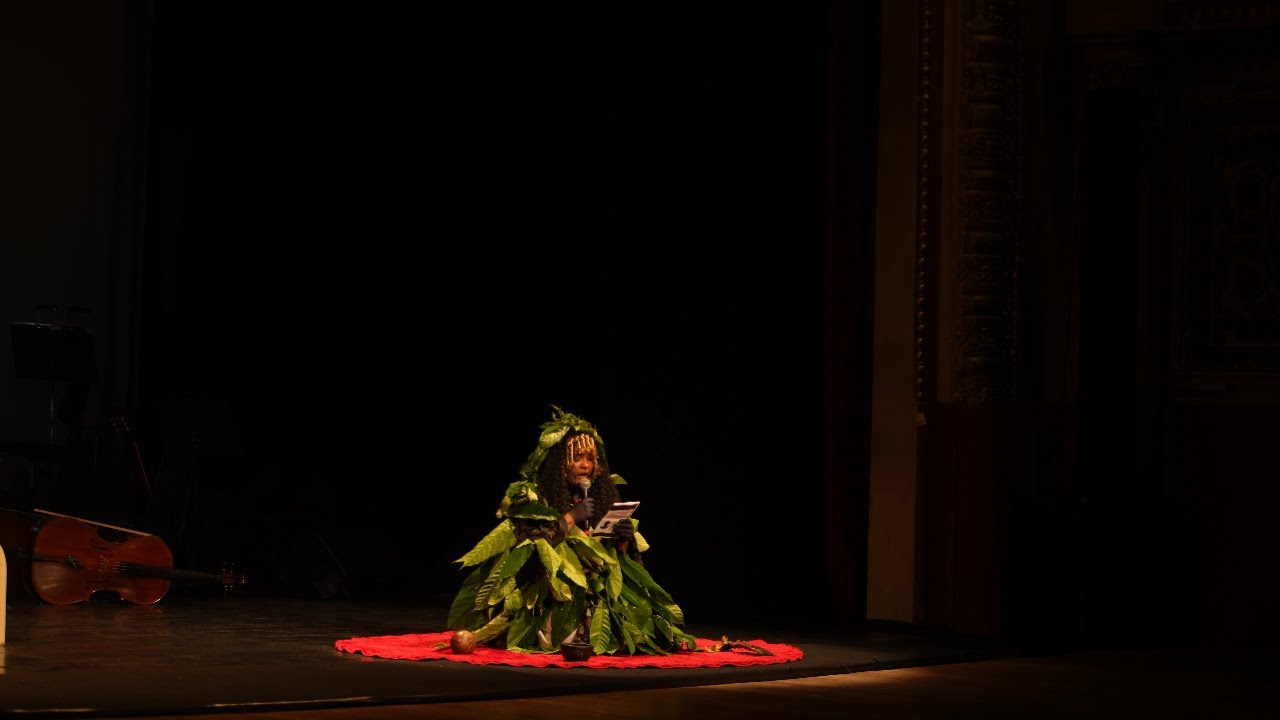 Uma história que vem da alma | A-yá Kukamíria | TEDxAmazônia